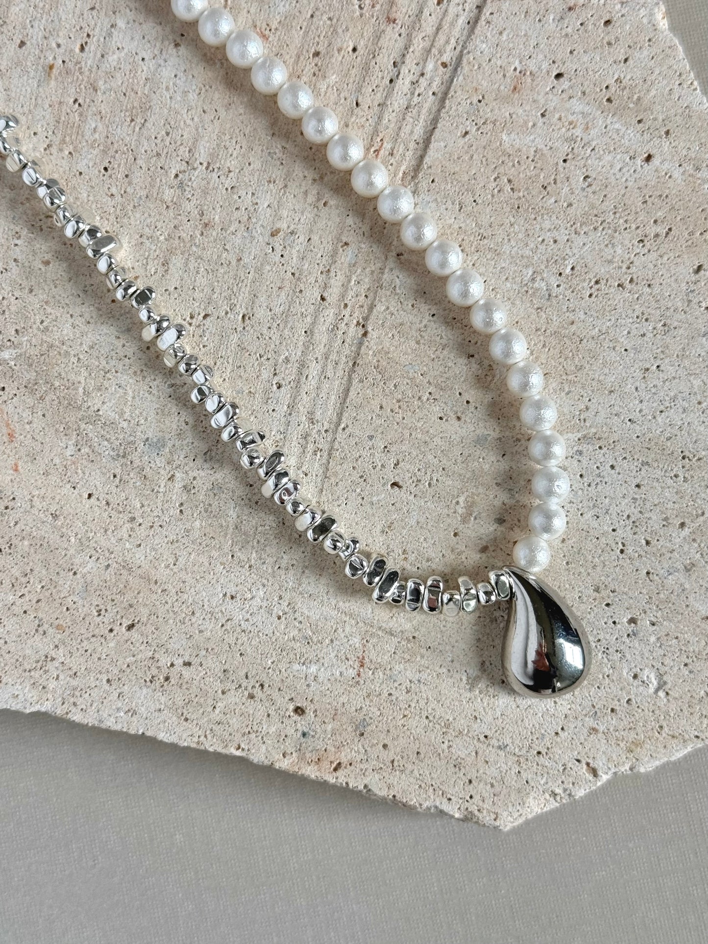 Half & Half Wrinkled Pearl Tear Drop Necklace