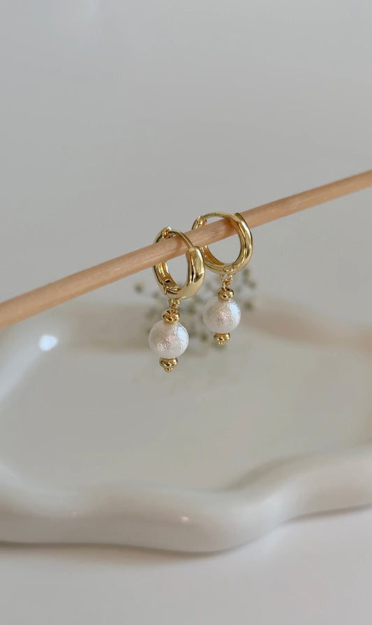 Golden Wrinkled Pearl Earrings